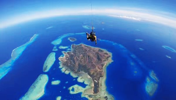 斐济Skydive高空跳伞 勇敢者先体验自由落体的上帝视角 - 图片 6