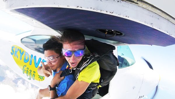 斐济Skydive高空跳伞 勇敢者先体验自由落体的上帝视角 - 图片 7